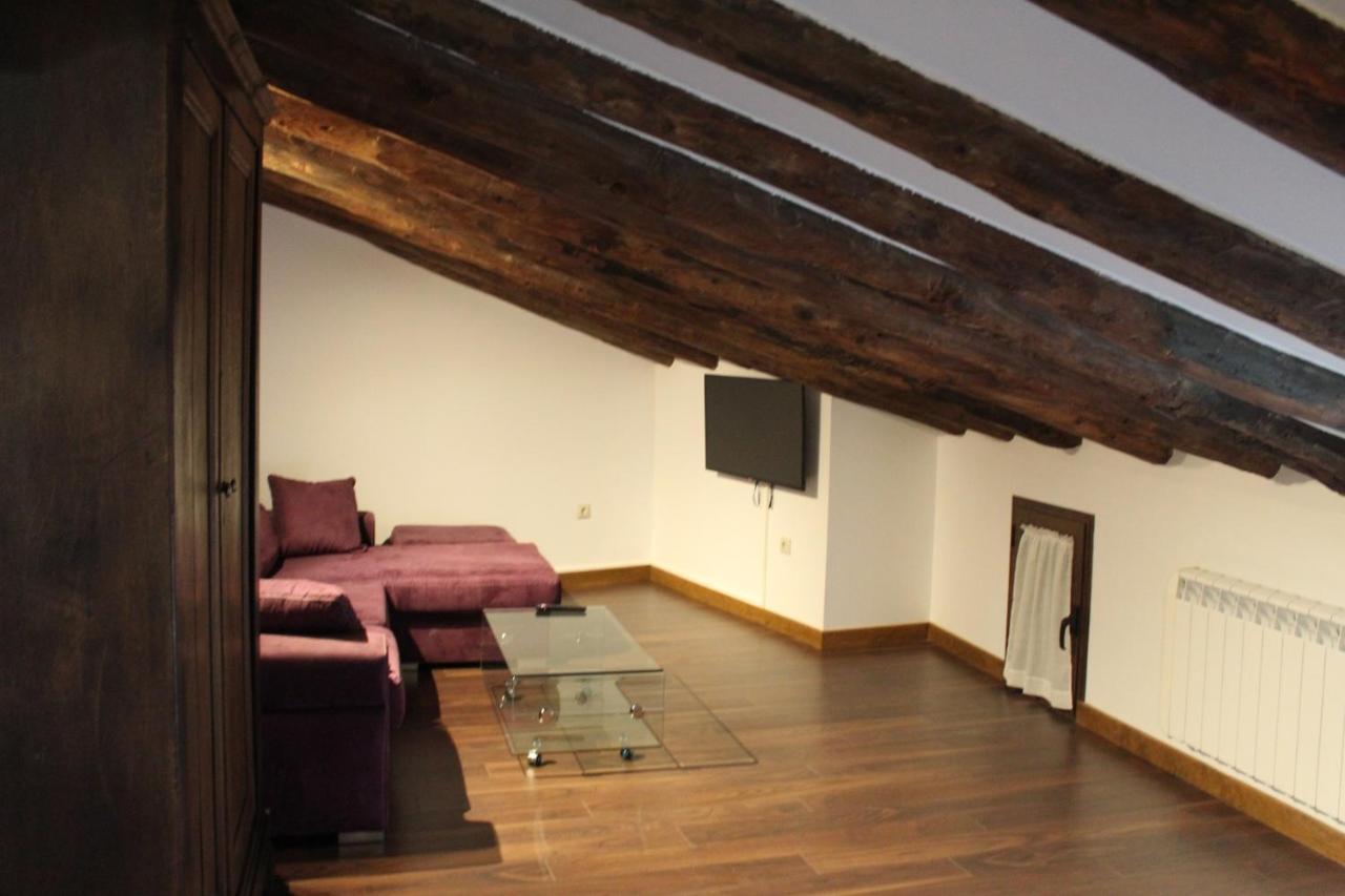 Apartamentos Rurales 'Los Soportales' Tendilla Экстерьер фото